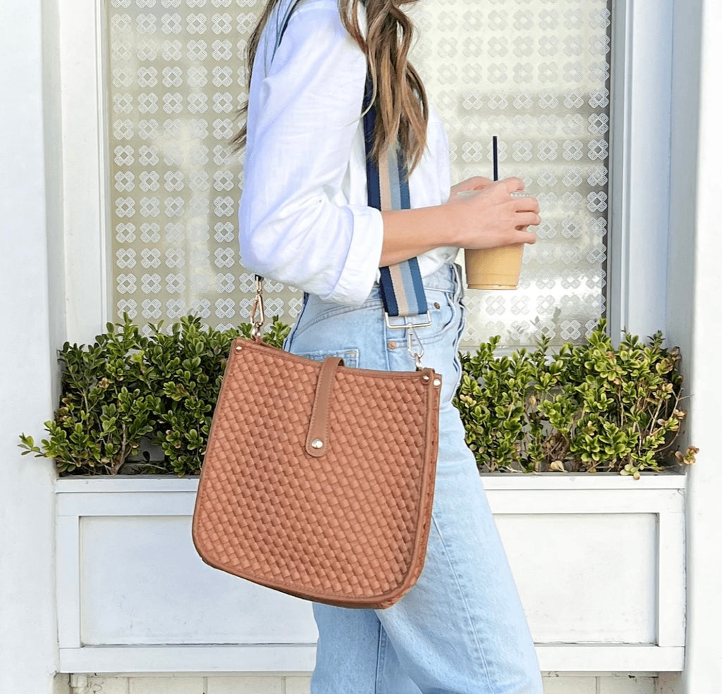 Lily Woven Textured Purse